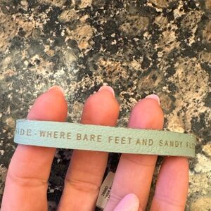 LOGO by Lori Goldstein Light Green Leather Bracelet Seaside 30A NWT sandy beach